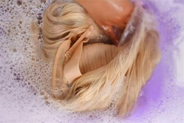 Dip and Check 613 wig